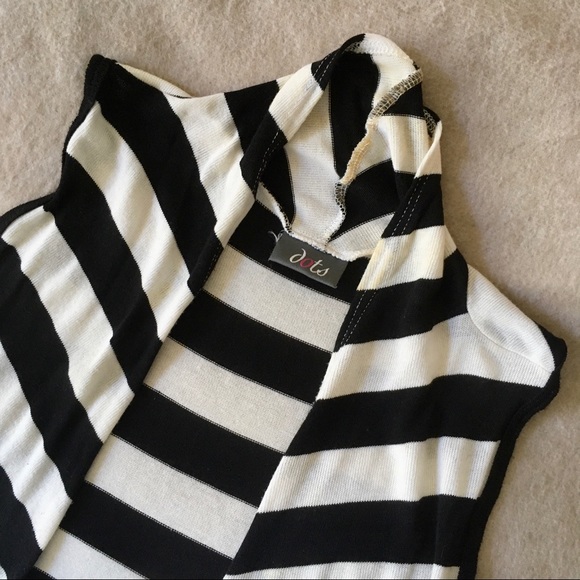 BOGO Lightweight Striped Sleeveless Cardigan - Picture 2 of 9